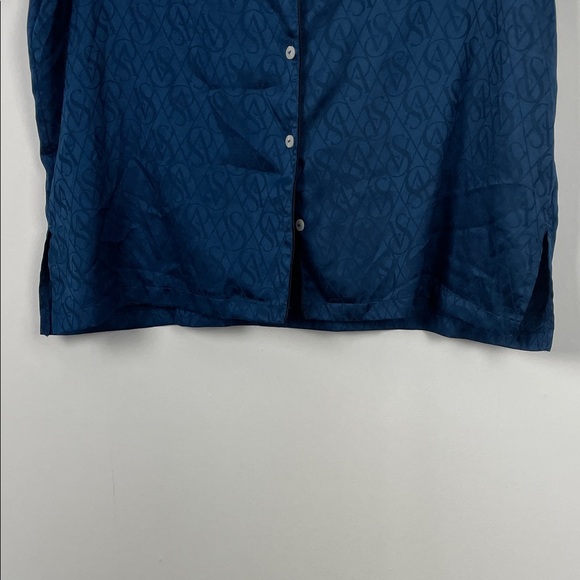 Victoria's Secret Satin 2 PC Short Pajama Set Women L Navy Blue Allover VS Logo - Picture 2 of 10